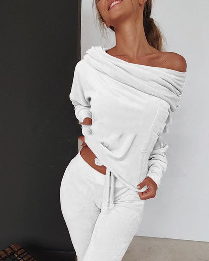 Autumn plush two-piece off the shoulder outfit in stretch twill fabric, white color.